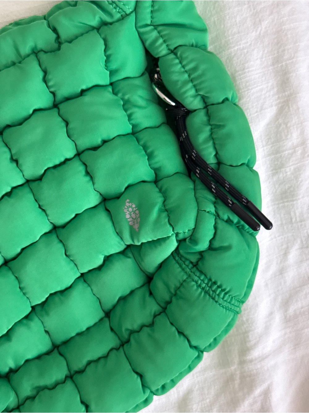 Free People Movement Quilted Baby Carryall Sling Bag in Green NWT - Picture 3 of 12